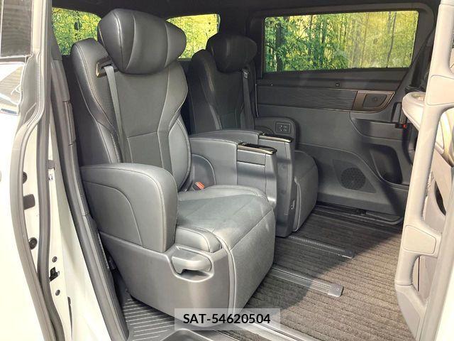 Toyota ALPHARD HYBRID 2024-06 8561057-8