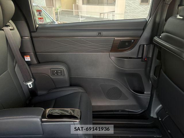 Toyota ALPHARD HYBRID 2026-05 8625679-11
