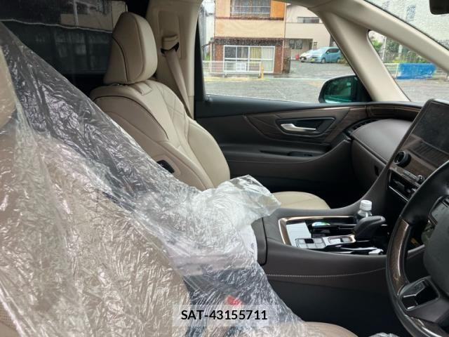 Toyota ALPHARD HYBRID 2024-09 8657856-16