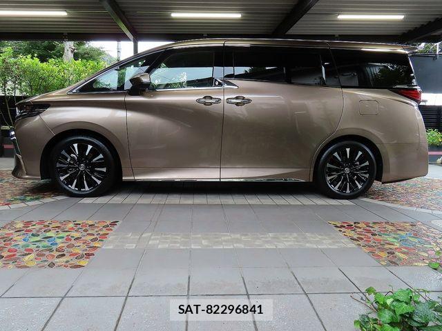 Toyota ALPHARD HYBRID 2026-03 8657855-3