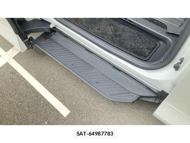 Toyota ALPHARD HYBRID 2024-10 8657861-17