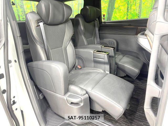 Toyota ALPHARD HYBRID 2024-07 8657860-9