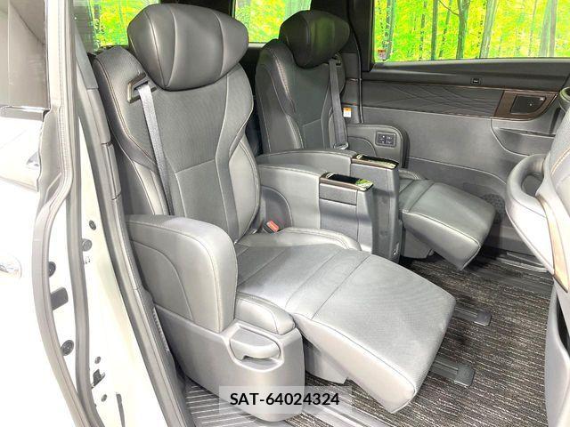 Toyota ALPHARD HYBRID 2025-05 8685115-10