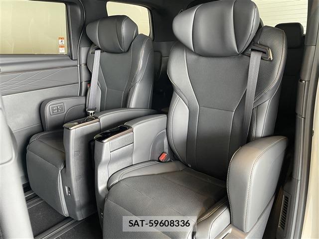 Toyota ALPHARD HYBRID 2026-07 8685114-25