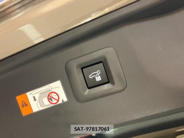 Toyota ALPHARD HYBRID 2025-07 8883250-10