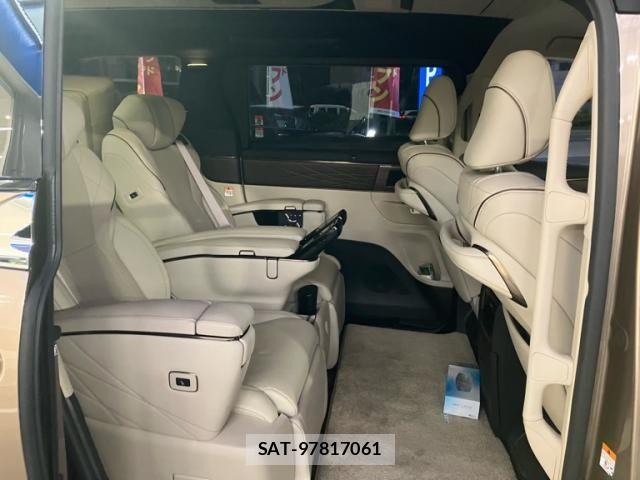Toyota ALPHARD HYBRID 2025-07 8883250-11