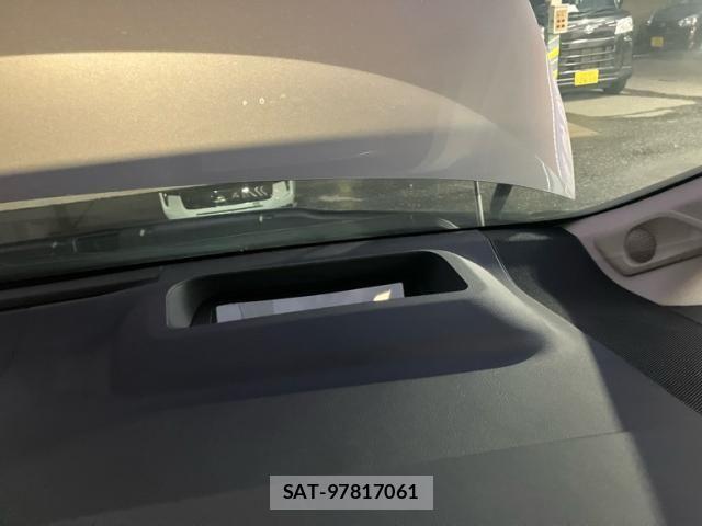 Toyota ALPHARD HYBRID 2025-07 8883250-23