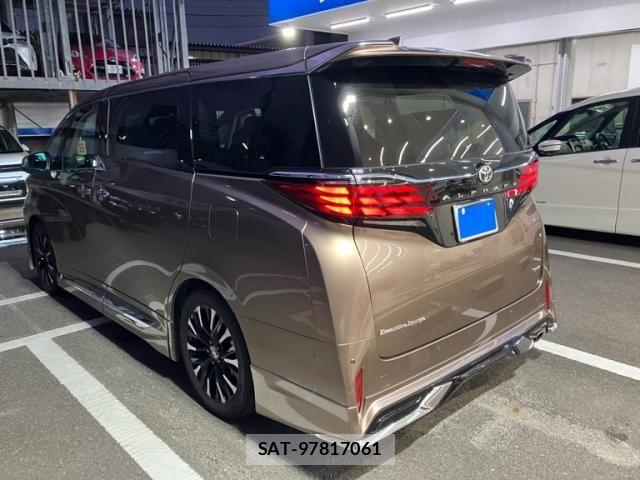 Toyota ALPHARD HYBRID 2025-07 8883250-4
