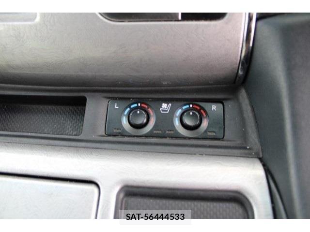 Toyota ALPHARD HYBRID 2018-07 606478-5