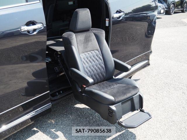 Toyota ALPHARD HYBRID 2016-03 1090764-9