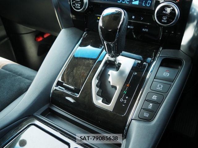 Toyota ALPHARD HYBRID 2016-03 1090764-26