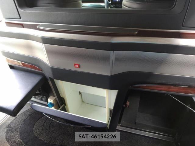 Toyota ALPHARD HYBRID 2017-04 1289715-24