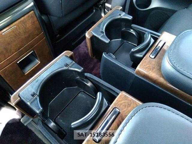 Toyota ALPHARD HYBRID 2016-09 1327234-16