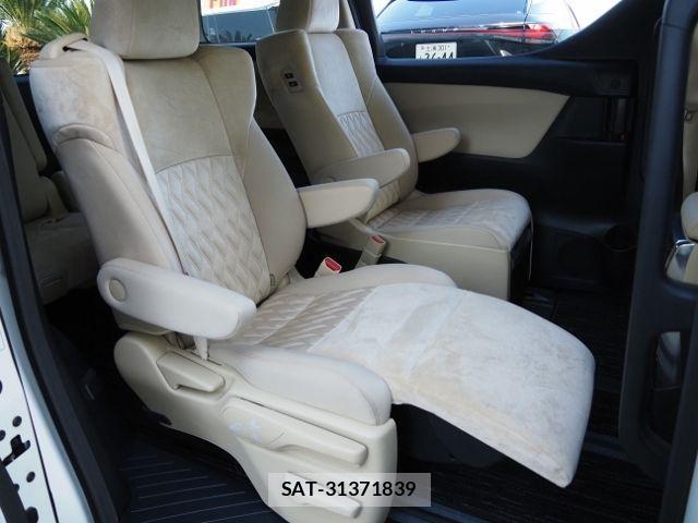 Toyota ALPHARD HYBRID 2022-04 1553737-13