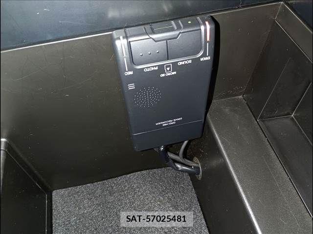 Toyota ALPHARD HYBRID 2017-03 2005782-16
