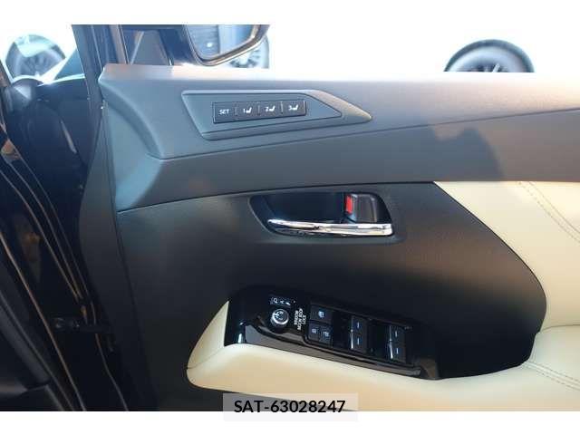 Toyota ALPHARD HYBRID 2022-03 2484913-15