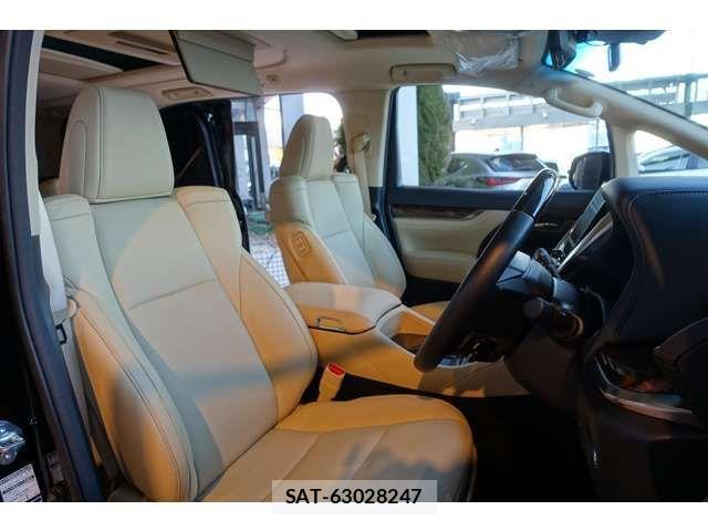 Toyota ALPHARD HYBRID 2022-03 2484913-17