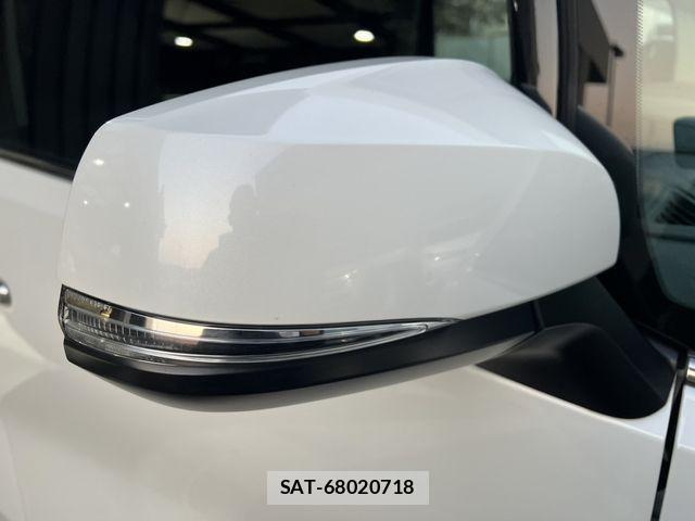 Toyota ALPHARD HYBRID 2022-11 3063812-22