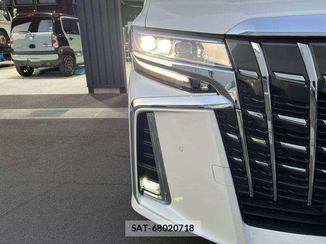 Toyota ALPHARD HYBRID 2022-11 3063812-23