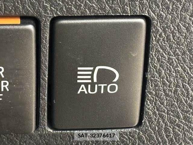 Toyota ALPHARD HYBRID 2015-09 3658707-9