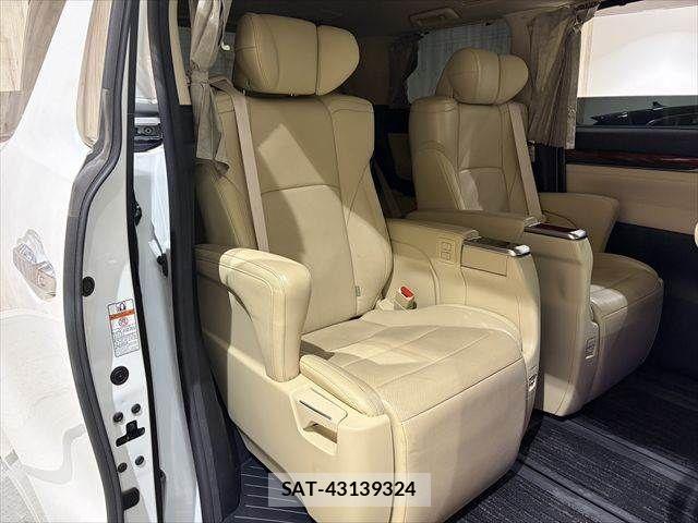 Toyota ALPHARD HYBRID 2016-09 3658701-9
