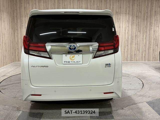 Toyota ALPHARD HYBRID 2016-09 3658701-20