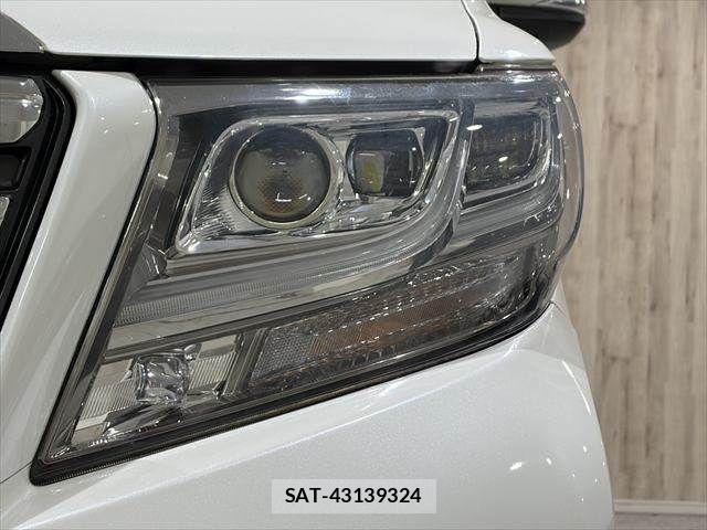 Toyota ALPHARD HYBRID 2016-09 3658701-24