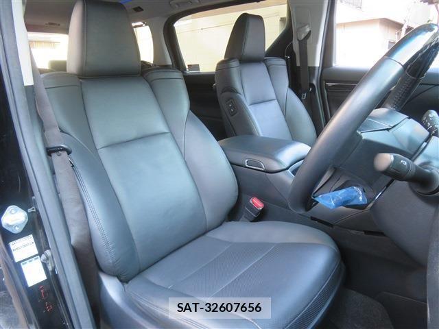 Toyota ALPHARD HYBRID 2020-04 3831474-9