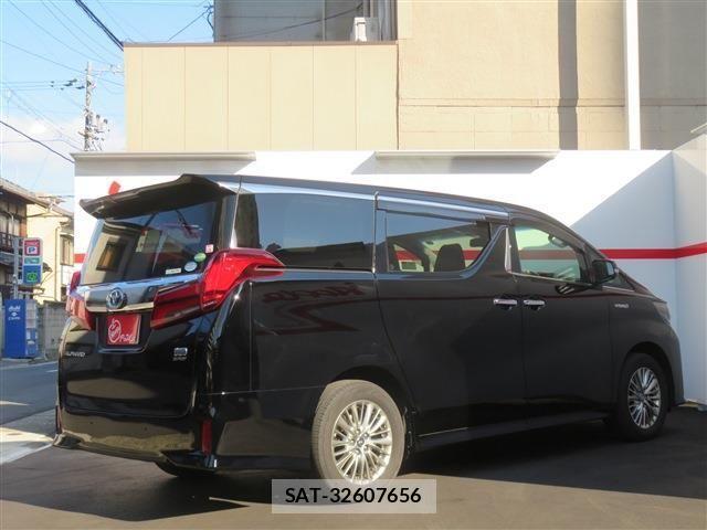 Toyota ALPHARD HYBRID 2020-04 3831474-2