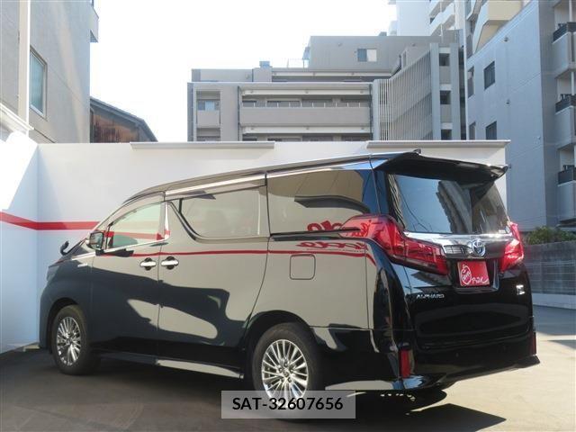 Toyota ALPHARD HYBRID 2020-04 3831474-3