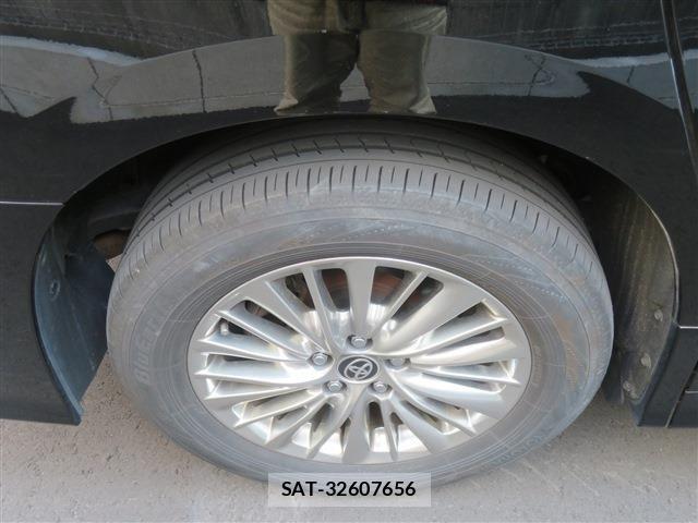 Toyota ALPHARD HYBRID 2020-04 3831474-7