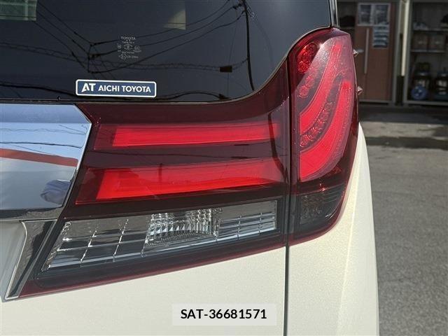 Toyota ALPHARD HYBRID 2015-04 3831482-12