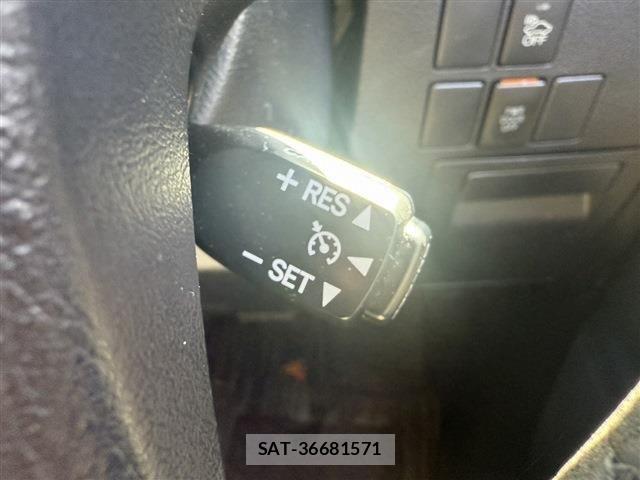 Toyota ALPHARD HYBRID 2015-04 3831482-6