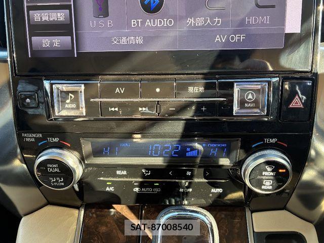 Toyota ALPHARD HYBRID 2018-12 3831471-11