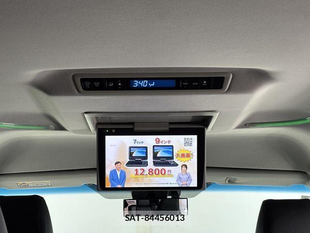 Toyota ALPHARD HYBRID 2020-05 3903440-13