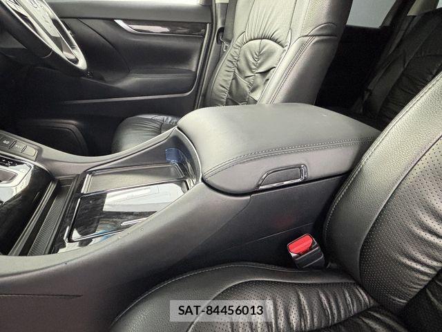 Toyota ALPHARD HYBRID 2020-05 3903440-19
