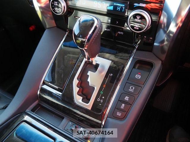 Toyota ALPHARD HYBRID 2021-05 3903437-27