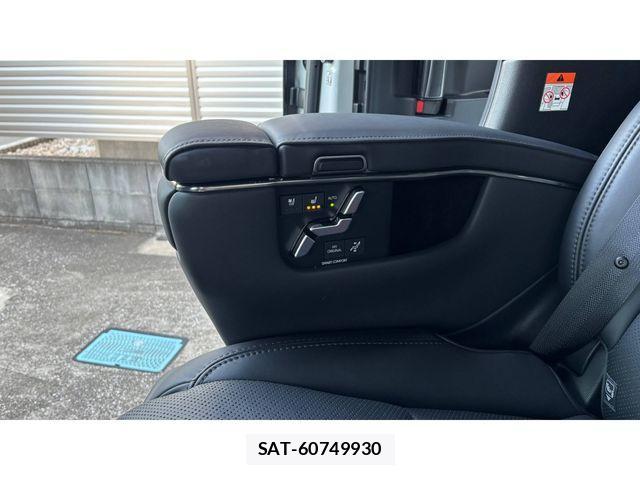 Toyota ALPHARD HYBRID 2024-07 3932988-10