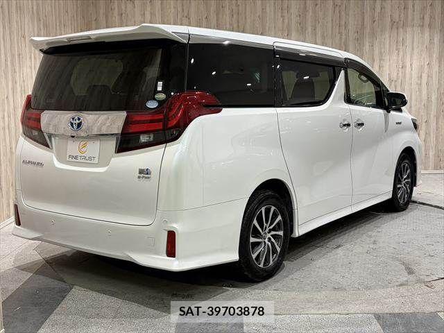Toyota ALPHARD HYBRID 2017-04 4037894-19