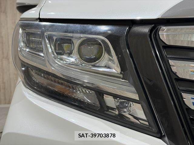 Toyota ALPHARD HYBRID 2017-04 4037894-23