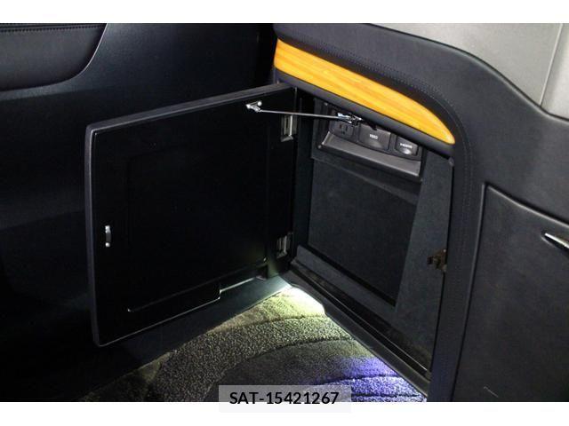 Toyota ALPHARD HYBRID 2016-03 4239443-18