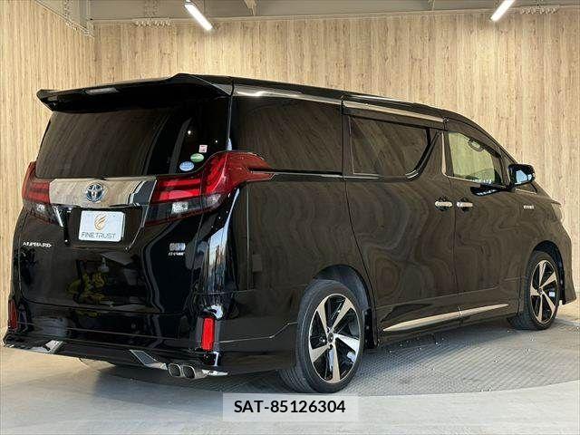 Toyota ALPHARD HYBRID 2017-06 4586161-17