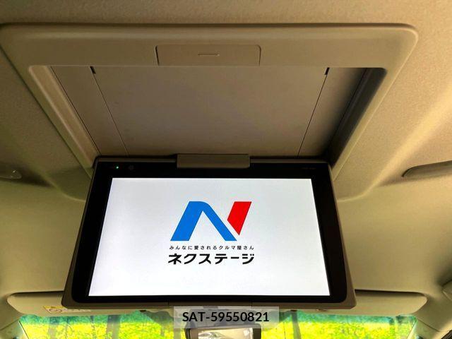 Toyota ALPHARD HYBRID 2018-05 5859870-3