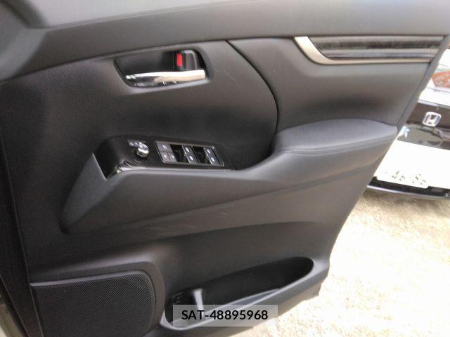 Toyota ALPHARD HYBRID 2019-03 5859877-15
