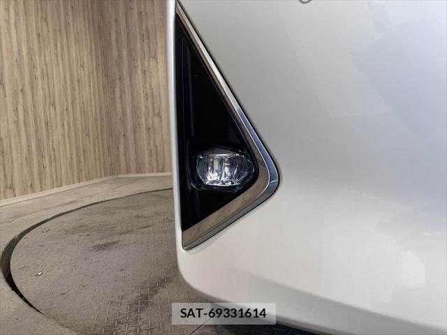 Toyota ALPHARD HYBRID 2019-01 6241861-28