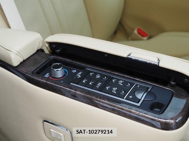 Toyota ALPHARD HYBRID 2020-04 6241831-13