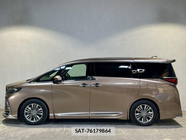 Toyota ALPHARD HYBRID 2023-08 6262950-6