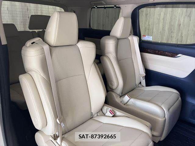 Toyota ALPHARD HYBRID 2018-01 6262952-9