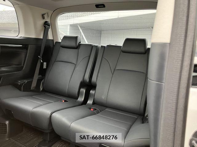 Toyota ALPHARD HYBRID 2022-08 6271121-26