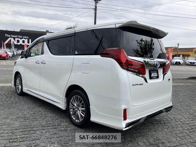 Toyota ALPHARD HYBRID 2022-08 6271121-2